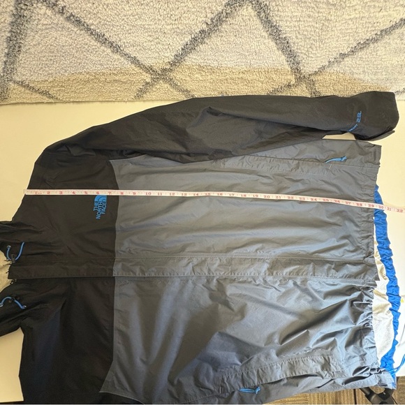 The North Face Men’s XL Hyvent 2.5L Grey Black Hooded Full Zip Waterproof Jacket - Picture 10 of 11